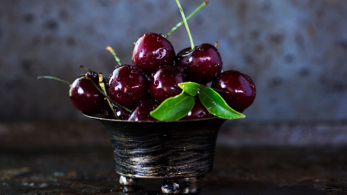 Bowl of fresh cherries, a food studied for its link to fewer gout attacks